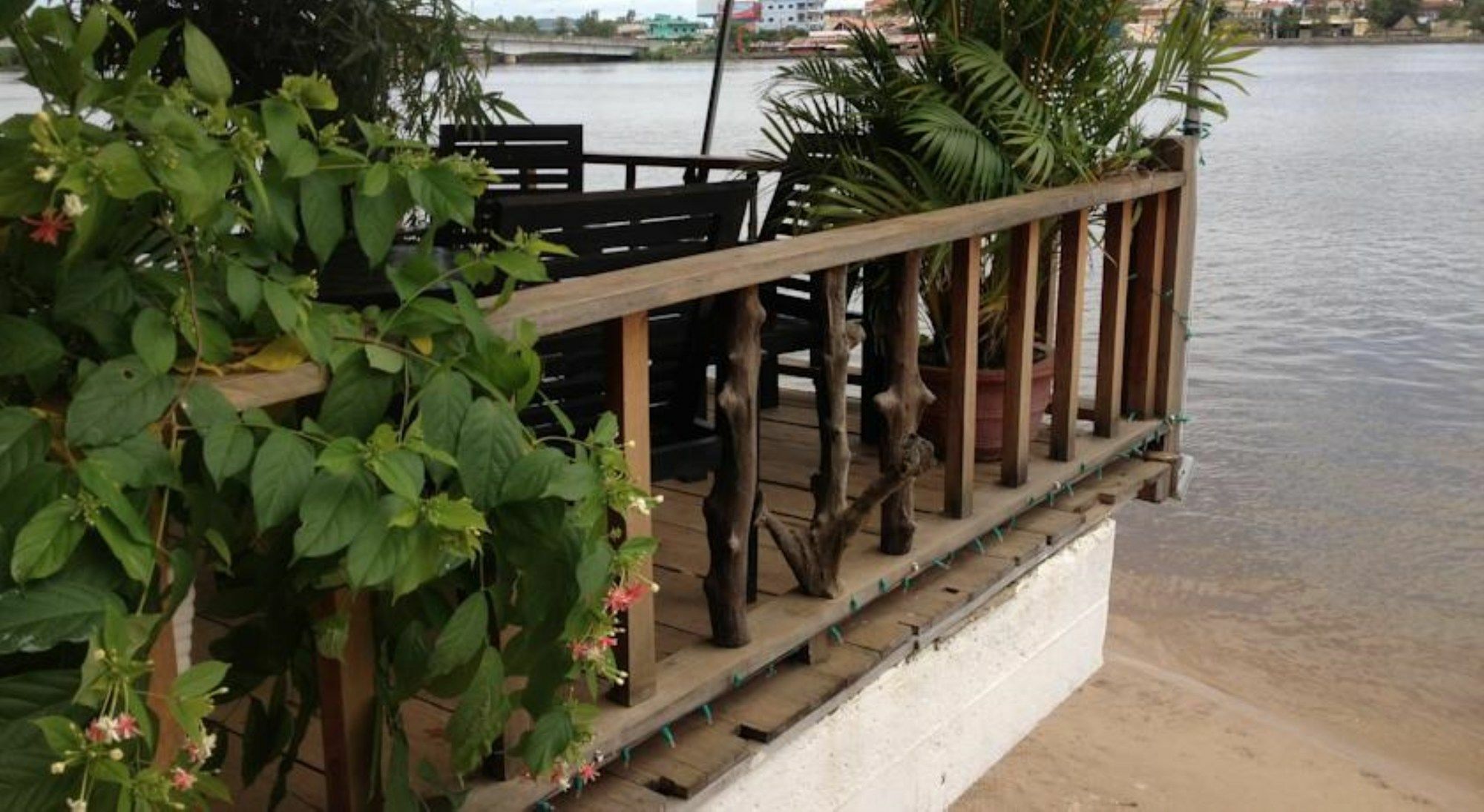 The River Lodge カンポット エクステリア 写真